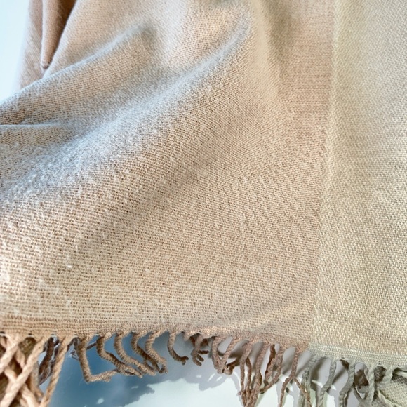 Soia & Kyo cozy acrylic wrap scarfigan fringe colorblock layering OS - Picture 10 of 10